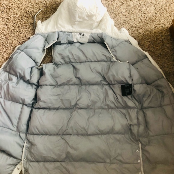 NWOT SZ.L Andrew Marc Kerr longline vest in color Moon - Picture 13 of 13